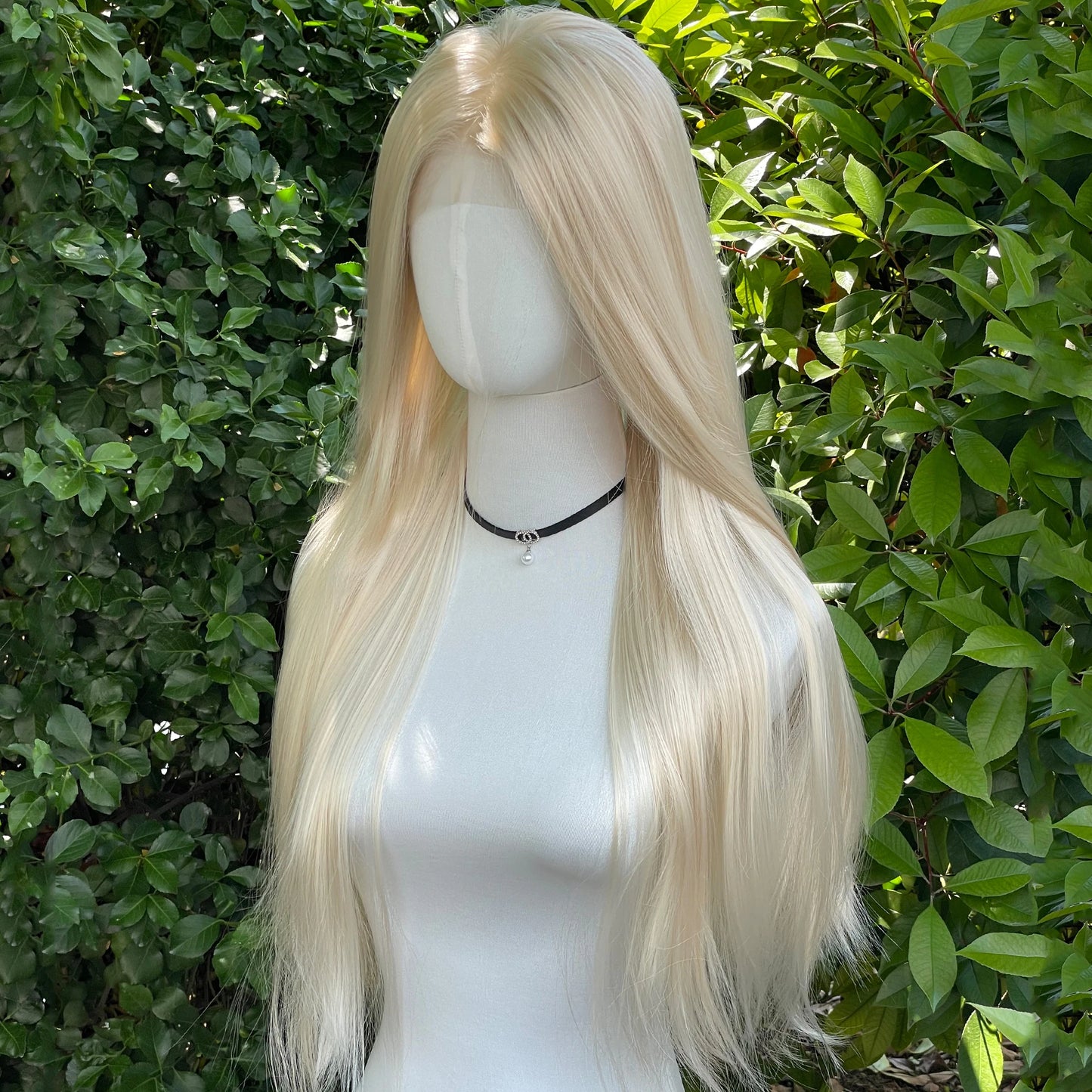 Light Blonde Synthetic Hair 13x4 Lace Front Wigs for Women 26 Inch Long Straight Free Part 150% Density Glueless Half Hand Tied