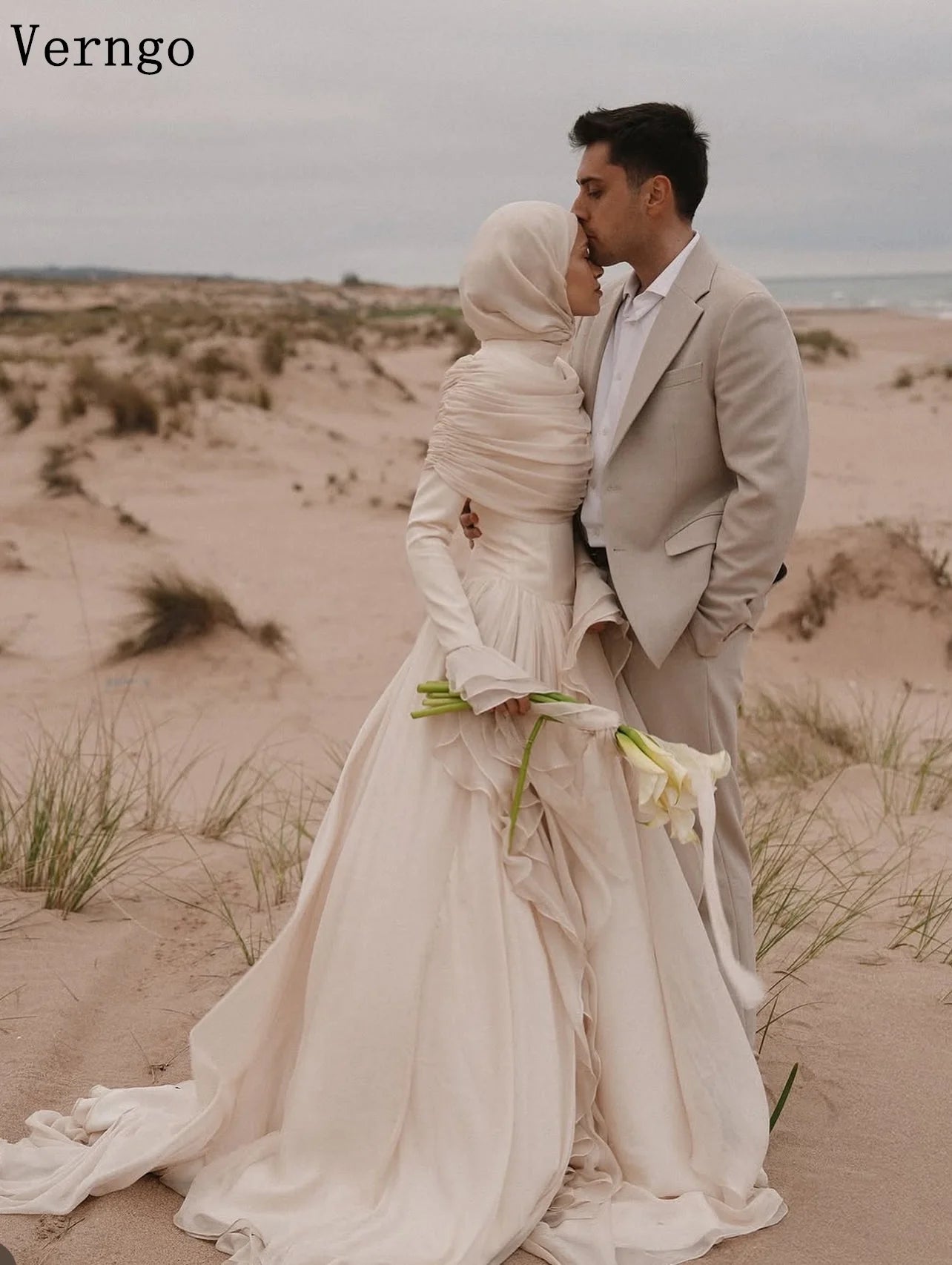 Verngo Modest Bridal Gowns HIgh Neck Full Sleeves Wedding Dresses Women Arabic Classy Bride Dresses Custmized