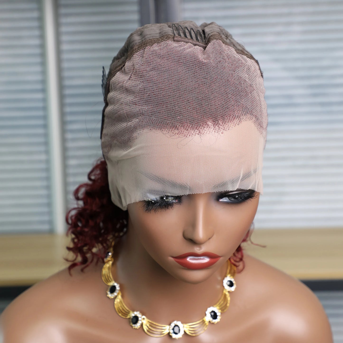 99J Burgundy Curly Wigs Brazilian 13x4 Full Lace Frontal Human Hair Wig 200% Density Colored Water Wave Short Bob Wig Human Hair