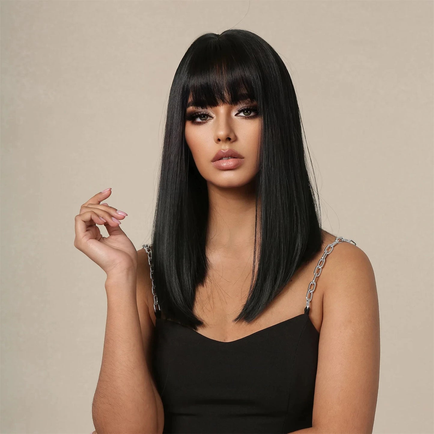 Straight Black Bob synthetic wig with straight bangs mid-length cosplay wig Ladies natural hair Daily high temperature silk wig