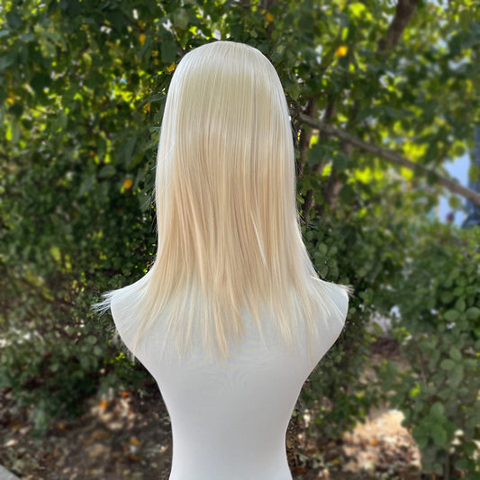 Light Blonde Shoulder Length Synthetic Lace Front Wigs for Women 13x4 Glueless Middle Part Synthetic Wigs 150% Density Natural
