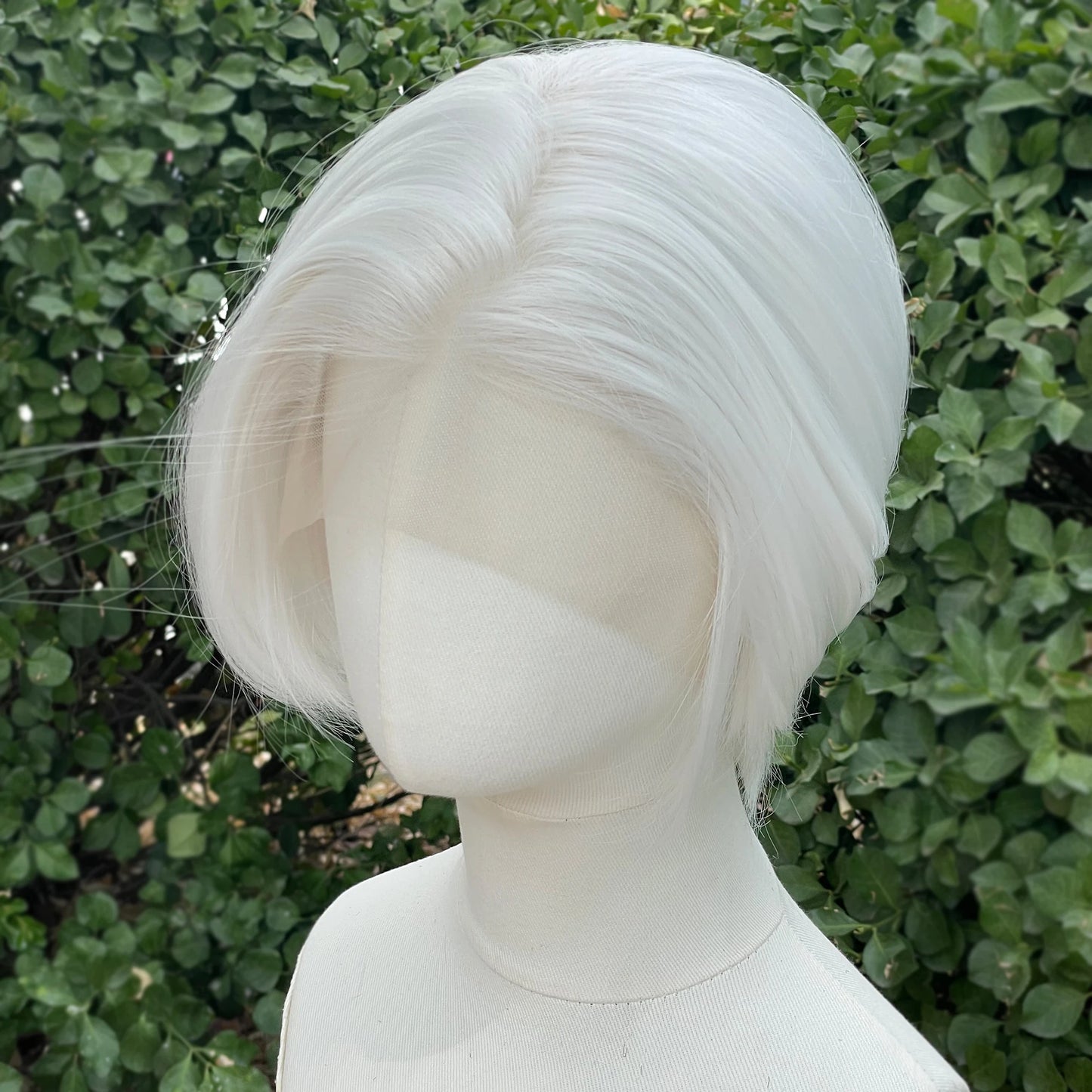 White Short Bob 13x4 Synthetic Lace Front Wigs for Men Cosplay Synthetic Wigs Half Hand Tied Glueless Wig Women Natural Hairline