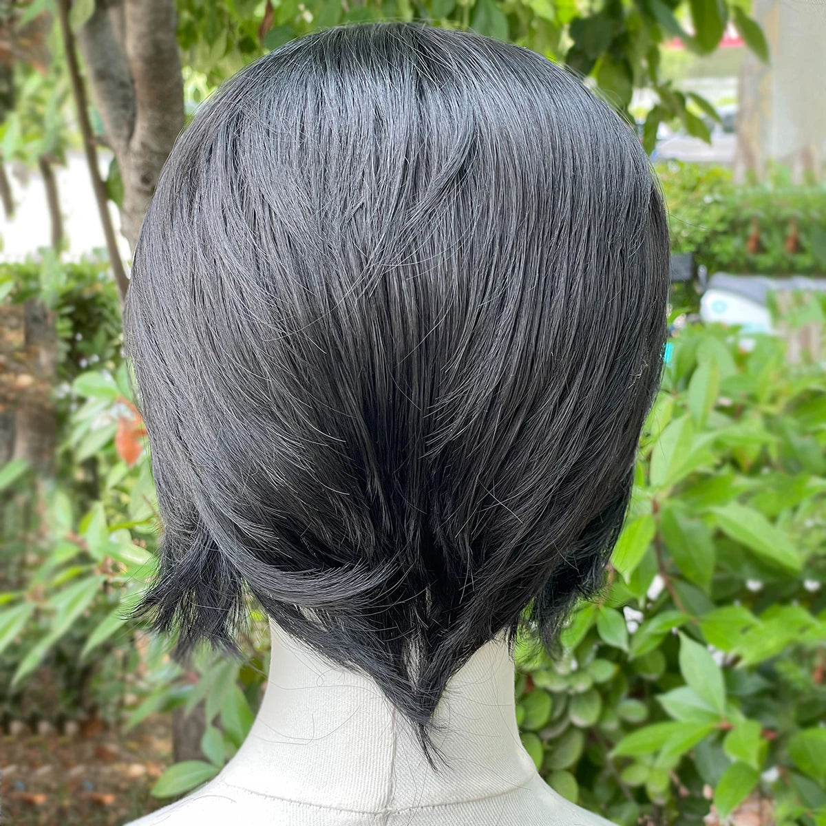 Widow‘s Peak Jet Black Synthetic Wigs for Men 13x4 Lace Front Wigs Short Bob Cut Cosplay Wigs for Women 150% Density Glueless