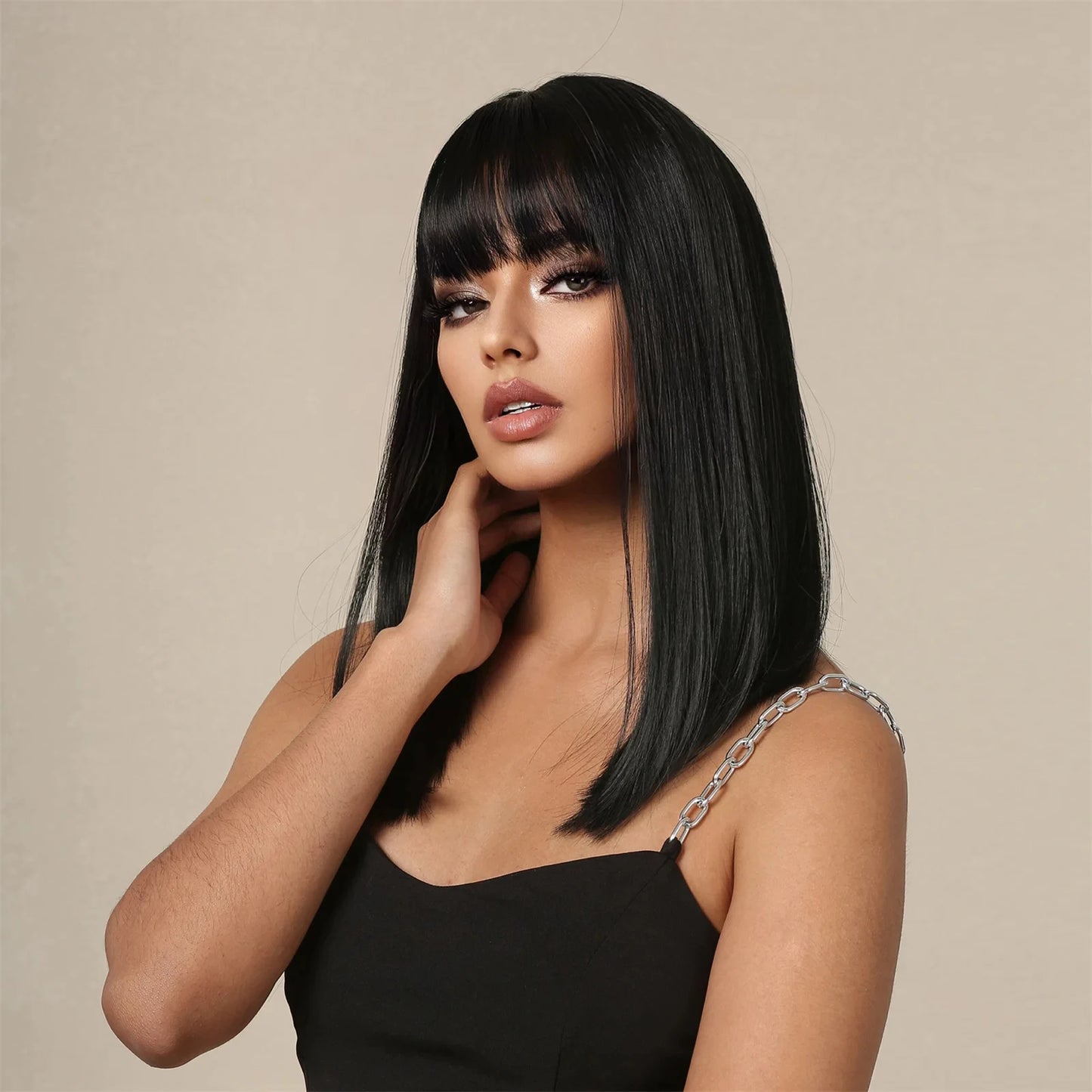 Straight Black Bob synthetic wig with straight bangs mid-length cosplay wig Ladies natural hair Daily high temperature silk wig
