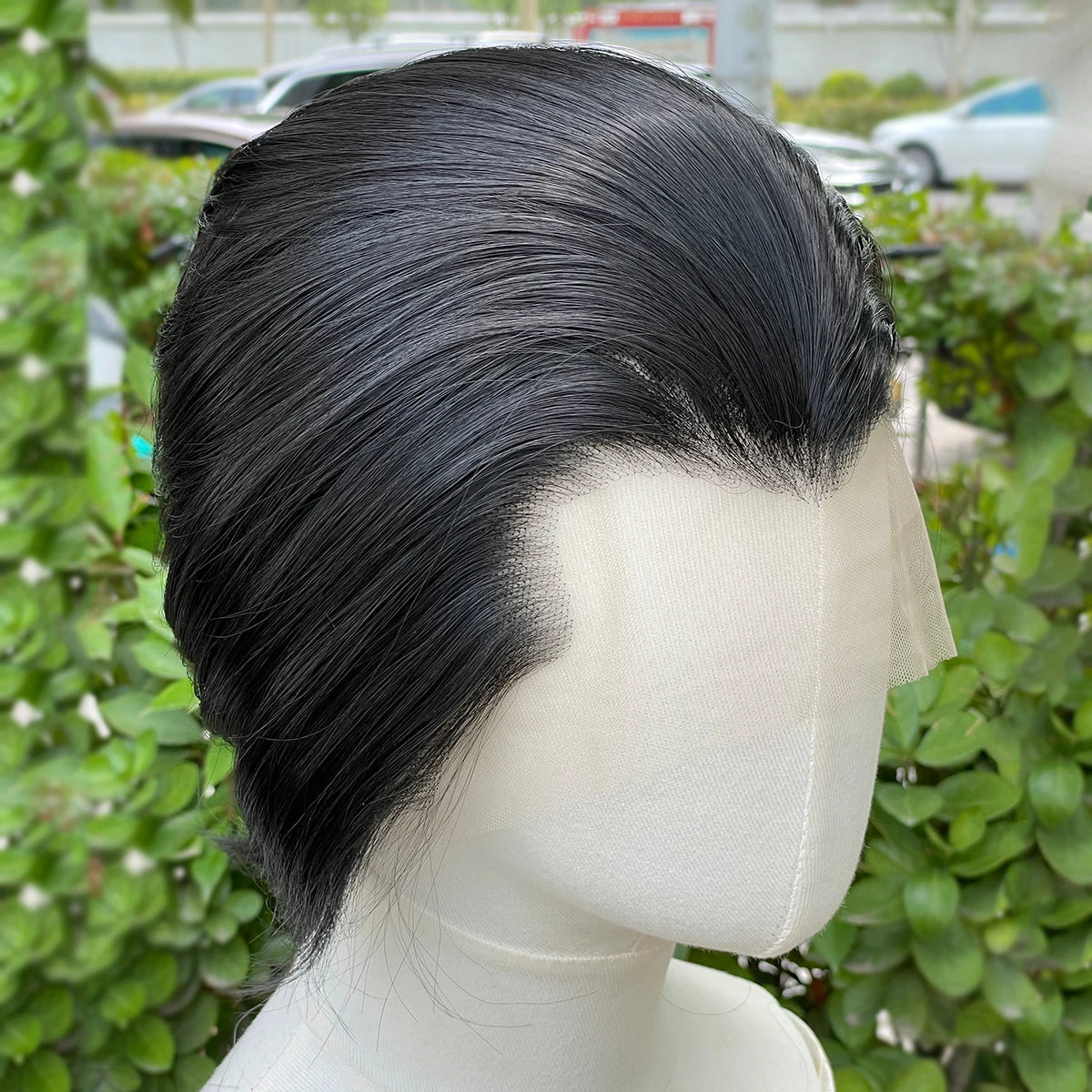 Widow‘s Peak Jet Black Synthetic Wigs for Men 13x4 Lace Front Wigs Short Bob Cut Cosplay Wigs for Women 150% Density Glueless