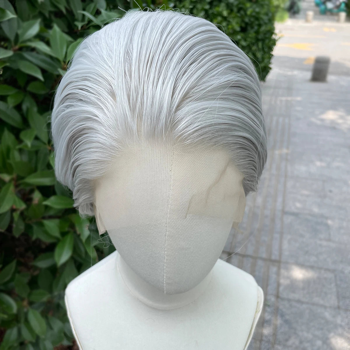 Sliver Gray Short Bob Cut Synthetic Lace Front Wigs for Women Cosplay Wigs for Men Light Grey Glueless 13x4 Lace Front Wigs