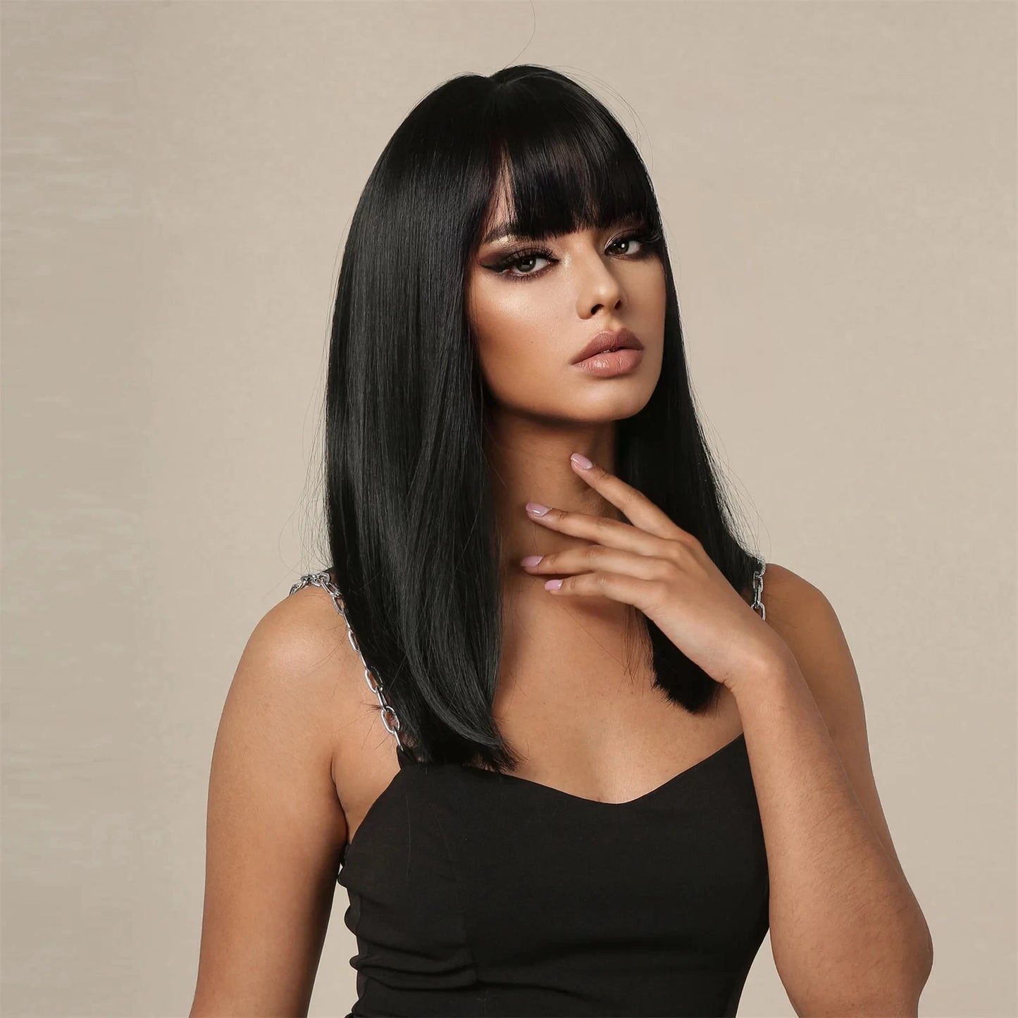 Straight Black Bob synthetic wig with straight bangs mid-length cosplay wig Ladies natural hair Daily high temperature silk wig