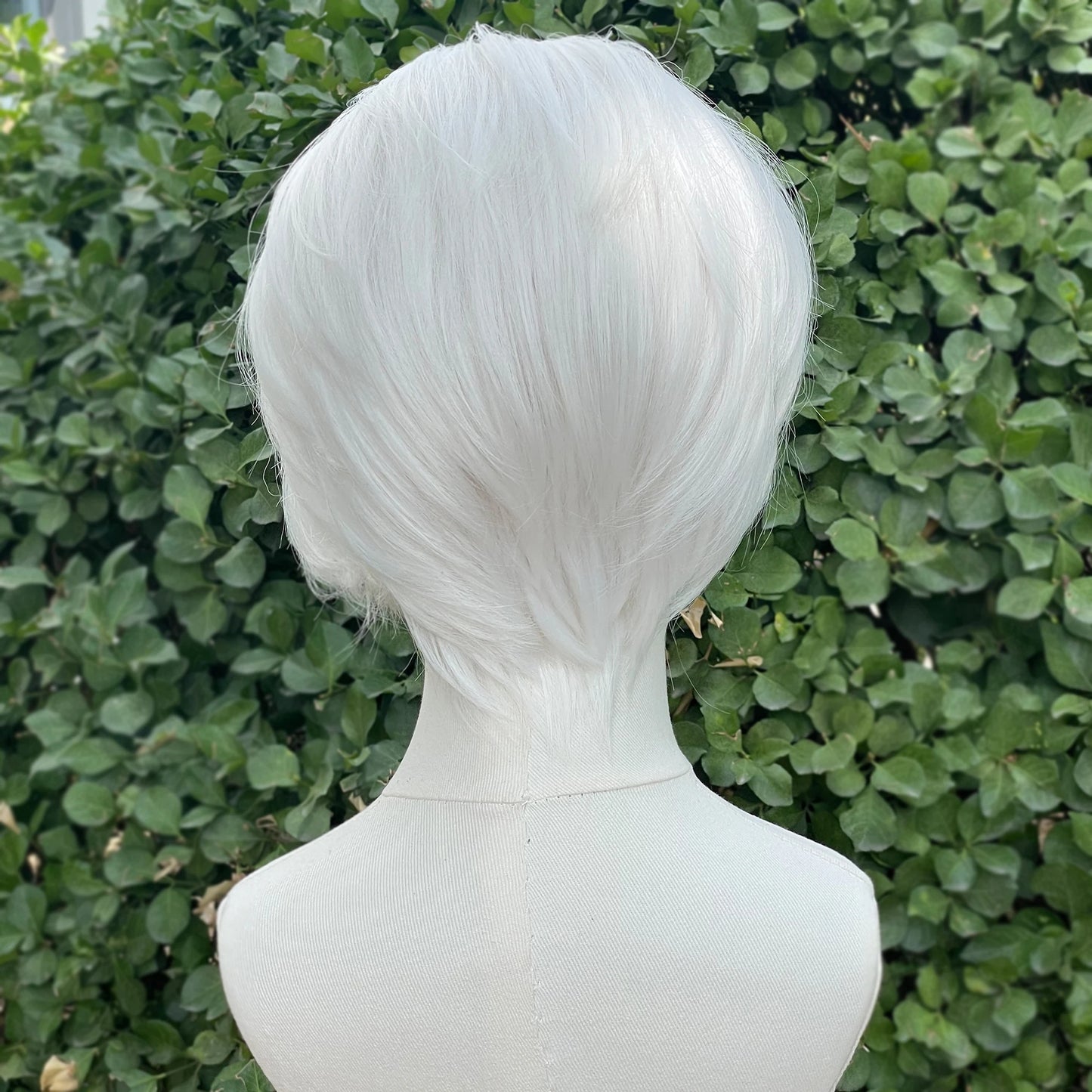 White Short Bob 13x4 Synthetic Lace Front Wigs for Men Cosplay Synthetic Wigs Half Hand Tied Glueless Wig Women Natural Hairline